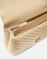 Mittelgroße Handtasche Love Bag Puff Chevron aus Nappaleder - | Pinko