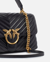 Mittelgroße Handtasche Love Bag Puff Chevron aus Nappaleder - | Pinko
