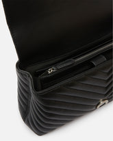Mittelgroße Handtasche Love Bag Puff Chevron aus Nappaleder - | Pinko