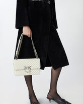 Mittelgroße Umhängetasche Love Bag One Chevron - Weiß | Pinko