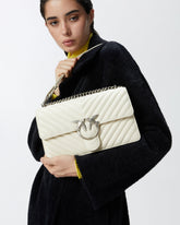 Mittelgroße Umhängetasche Love Bag One Chevron - Weiß | Pinko