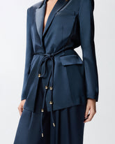 Blazer aus glänzendem Satin mit Gürtel und Kugeln - | Pinko