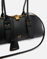 Escape Bag Horizontal large shoulder bag in leather - Black | Pinko