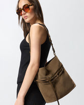 Mittelgroße Schulter-Beuteltasche Belt Bag aus Veloursleder - Braun | Pinko