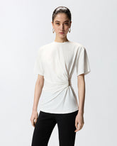 T-Shirt mit Drapierung und goldfarbenem Detail - | Pinko