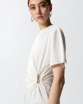 T-Shirt mit Drapierung und goldfarbenem Detail - | Pinko