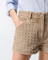 Shorts aus braunem Denim mit Nieten - | Pinko