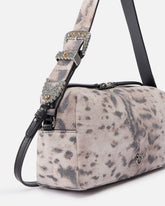 Mittlere Bauletto-Tasche aus Veloursleder mit Pythonprint - | Pinko