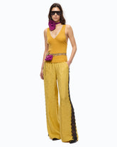 Vest top in silk and cashmere blend with lace neck - | Pinko
