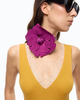 Vest top in silk and cashmere blend with lace neck - | Pinko