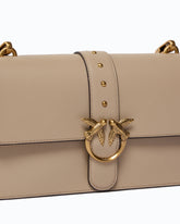 Mittlere Love Bag One aus Leder mit New Buckle - Beige | Pinko