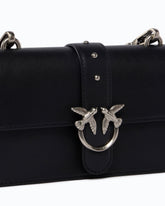 Kleine Love Bag One Schultertasche aus Leder mit New Buckle - Schwarz | Pinko