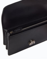 Kleine Love Bag One Schultertasche aus Leder mit New Buckle - Schwarz | Pinko