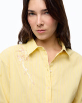 Gestreifte Bluse mit floralen Stickereien - | Pinko