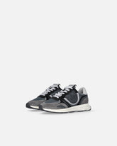Sneakers aus Veloursleder mit Logo - | Pinko