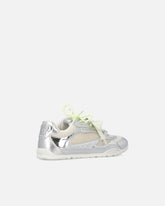 Laminierte Sneakers mit doppelten Schnürsenkeln und Schmuckapplikationen - Silber | Pinko