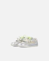 Laminierte Sneakers mit doppelten Schnürsenkeln und Schmuckapplikationen - Silber | Pinko
