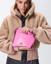 Schultertasche Mini Slouchy Bag aus Leder mit Logo Love Birds -  | Pinko