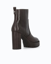 Knöchelhohe Lederstiefeletten mit Absatz - Braun | Pinko